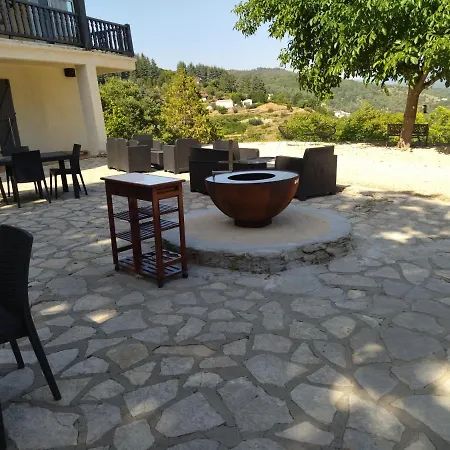 Le Cevenn'Hols Appartement Le Vigan  Buitenkant foto